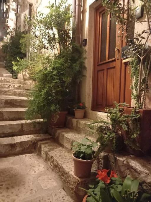 Plaza Royal In The Centre Apartment Dubrovnik Exterior photo